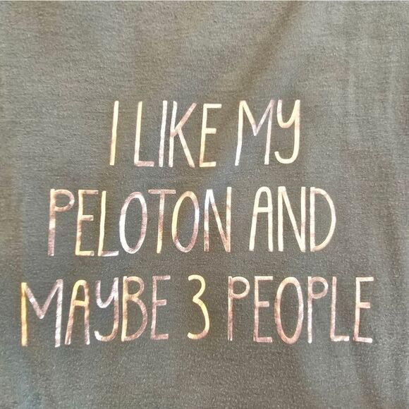 Peloton Green Muscle Tee Relaxed Fit Boxy Style - Picture 2 of 3